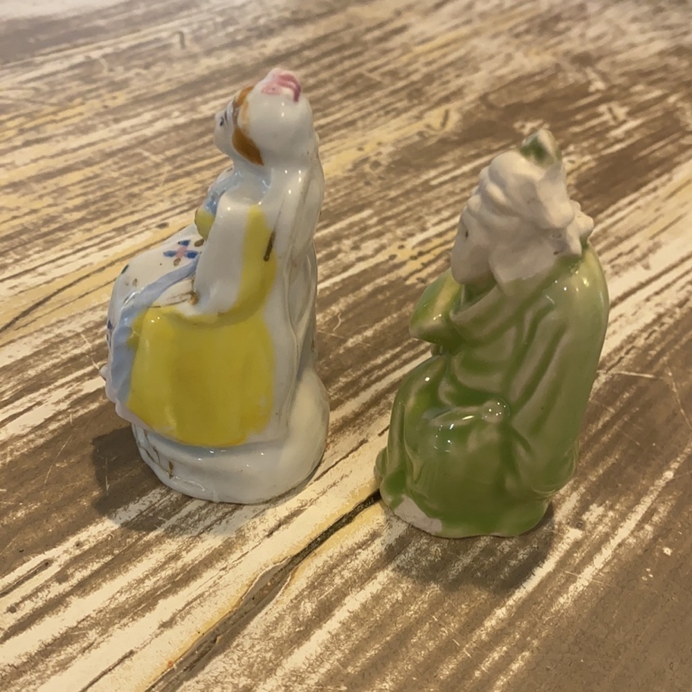 Vintage Made in Japan Porcelain Figurines (2)​​​​​​​​ - Picture 6 of 15